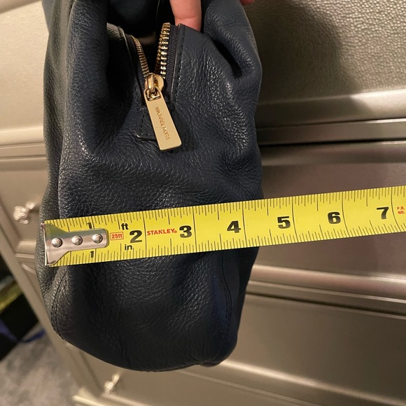 Michael Kors Shoulder Bag - Picture 5 of 7